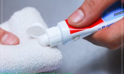 Phương pháp làm sạch nền gạch bông