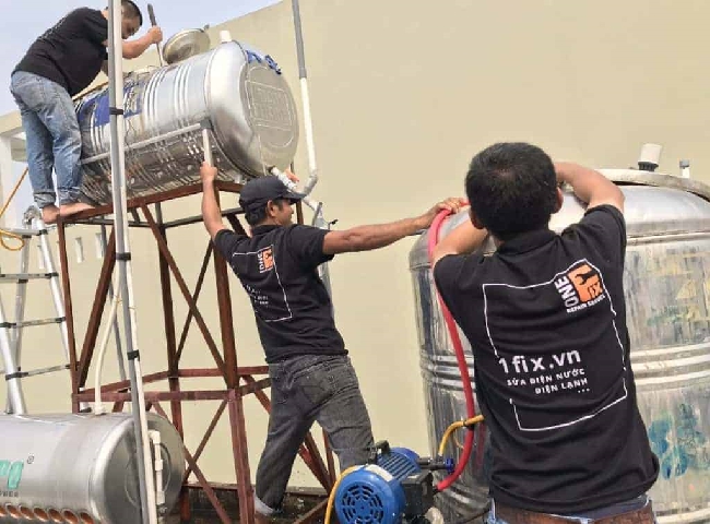 vệ sinh bồn nước gi&aacute; rẻ